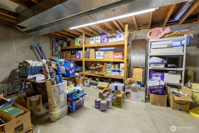 5211 W Myrtlewood Court, Spokane, WA 99208
