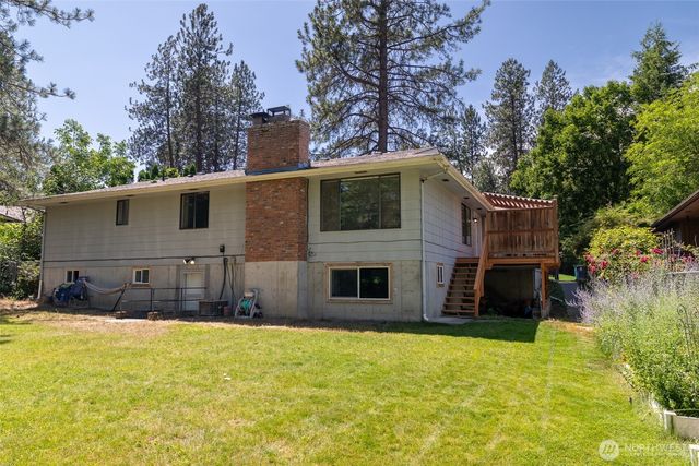 5211 W Myrtlewood Court, Spokane, WA 99208