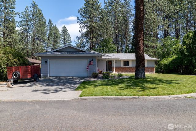 5211 W Myrtlewood Court, Spokane, WA 99208