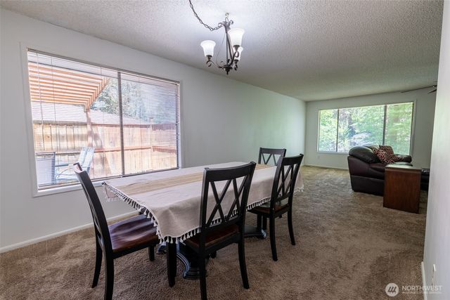 5211 W Myrtlewood Court, Spokane, WA 99208