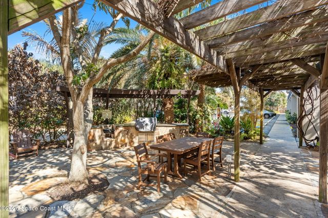 1010 Pinetree Drive 102, Indian Harbour Beach, FL 32937