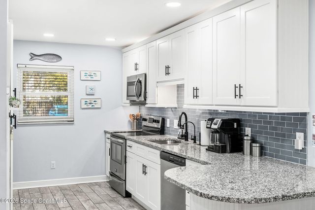 1010 Pinetree Drive 102, Indian Harbour Beach, FL 32937