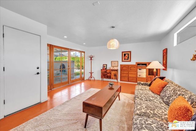 1109 E Mesquite Avenue, Palm Springs, CA 92264