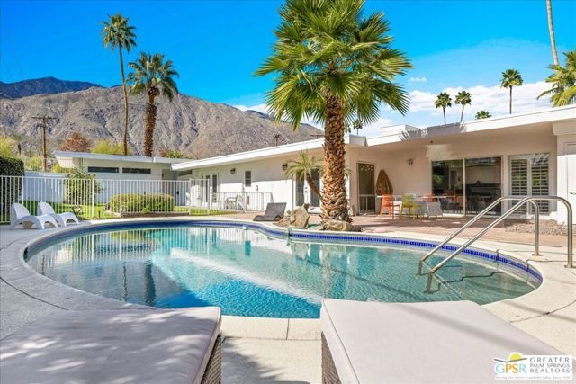 1109 E Mesquite Avenue, Palm Springs, CA 92264