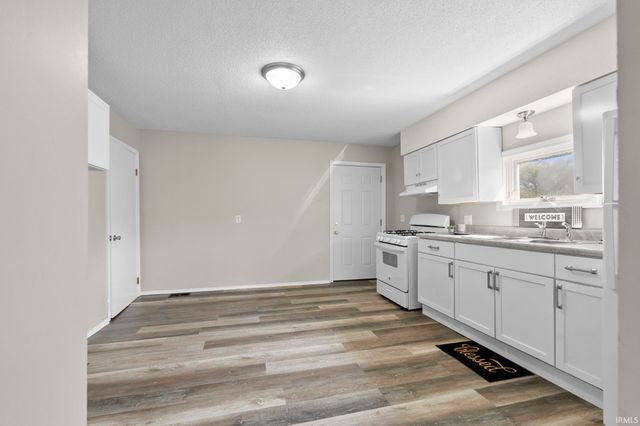 819 Eckart Street, Fort Wayne, IN 46806