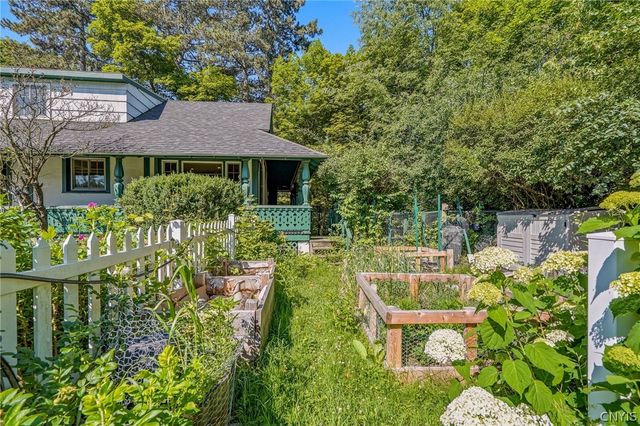 505 North Orchard Road, Geddes, NY 13209
