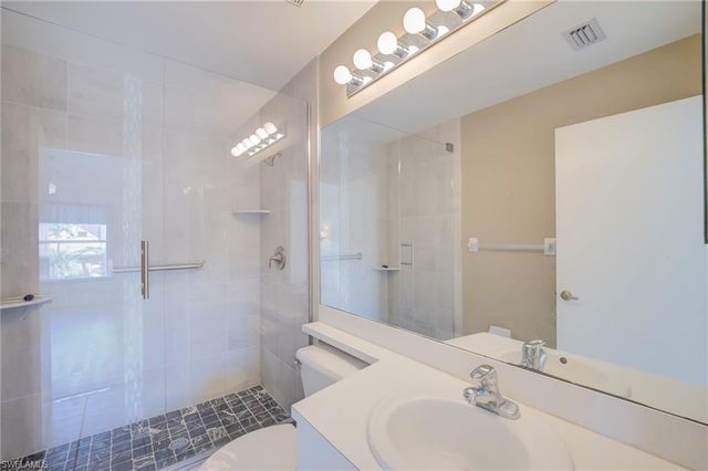 5709 Foxlake DR 208, North Fort Myers, FL 33917