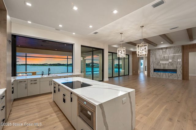 3717 Upper Floridian Way, Rockledge, FL 32955