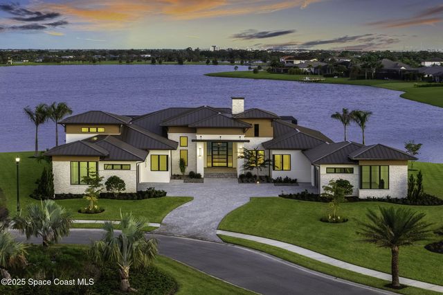 3717 Upper Floridian Way, Rockledge, FL 32955