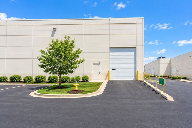 475 Quadrangle Drive F, Bolingbrook, IL 60440