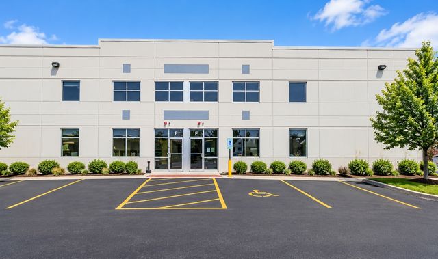 475 Quadrangle Drive F, Bolingbrook, IL 60440