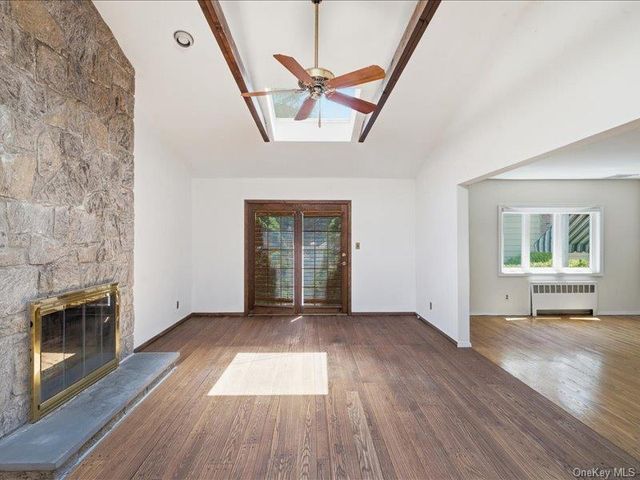 100 Bayberry Avenue, Garden City, NY 11530