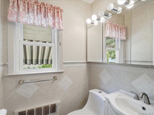 100 Bayberry Avenue, Garden City, NY 11530