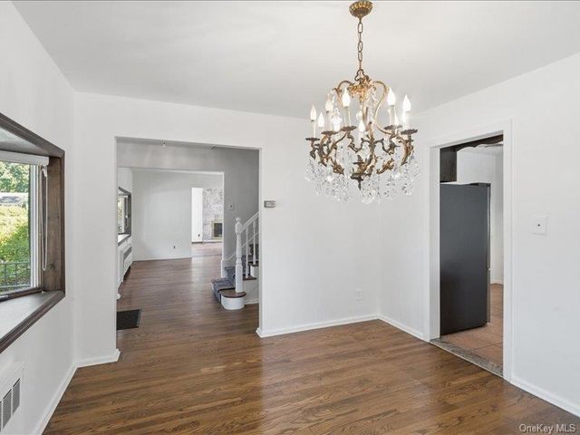 100 Bayberry Avenue, Garden City, NY 11530