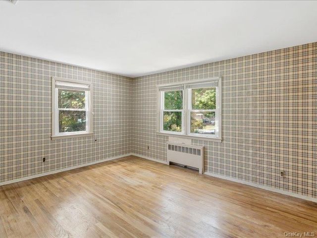 100 Bayberry Avenue, Garden City, NY 11530
