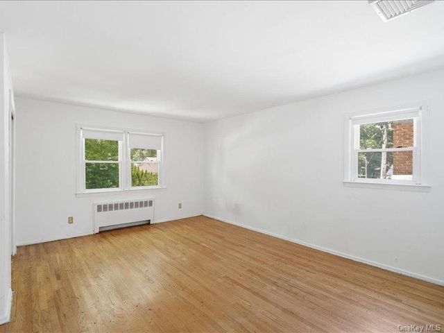 100 Bayberry Avenue, Garden City, NY 11530