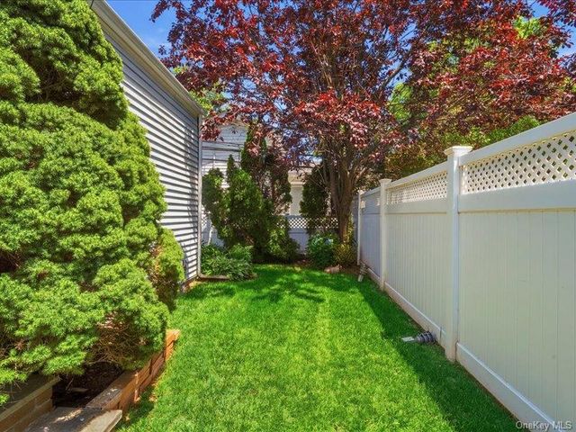 100 Bayberry Avenue, Garden City, NY 11530