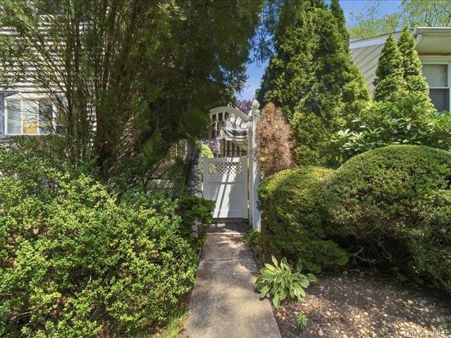100 Bayberry Avenue, Garden City, NY 11530