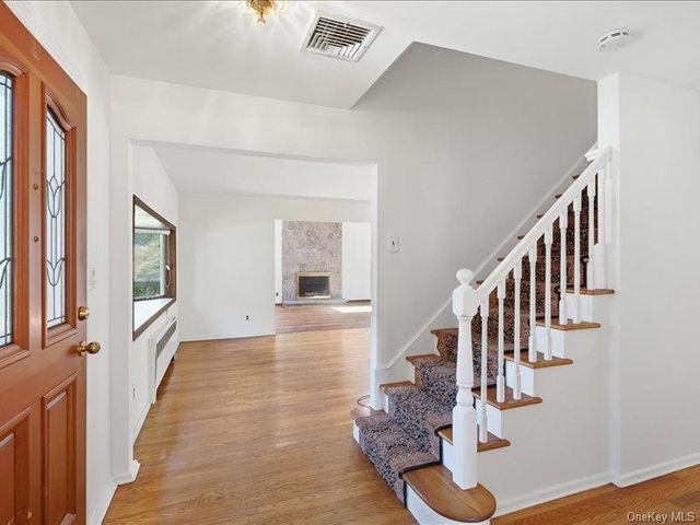 100 Bayberry Avenue, Garden City, NY 11530