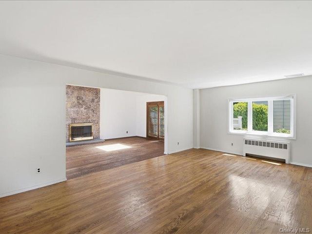 100 Bayberry Avenue, Garden City, NY 11530