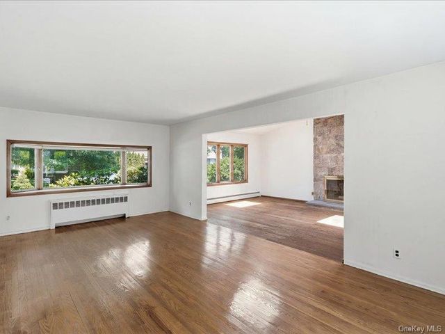 100 Bayberry Avenue, Garden City, NY 11530