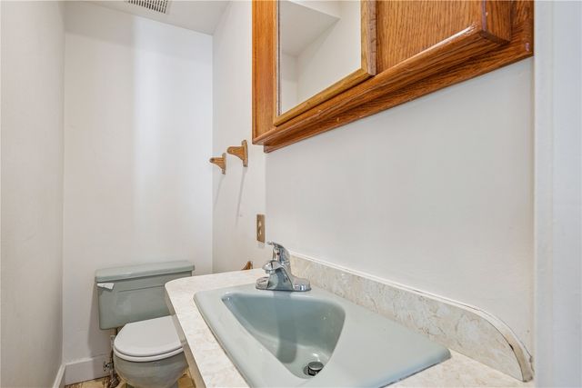 322 W College Blvd, Mt Vernon, IA 52314