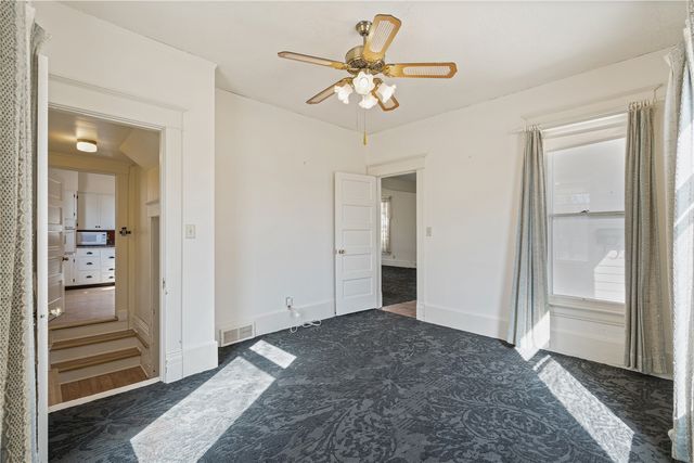 322 W College Blvd, Mt Vernon, IA 52314