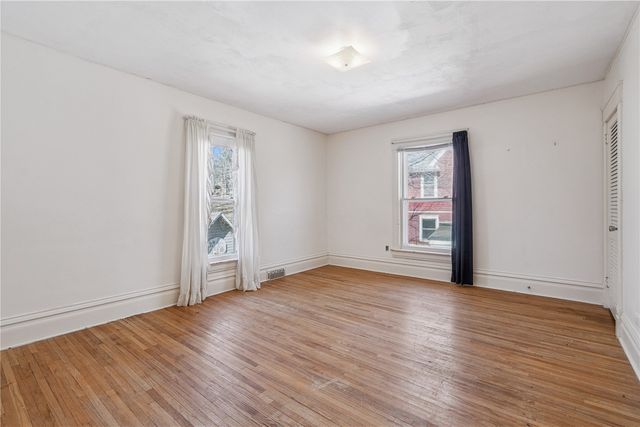 322 W College Blvd, Mt Vernon, IA 52314