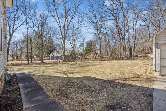 322 W College Blvd, Mt Vernon, IA 52314