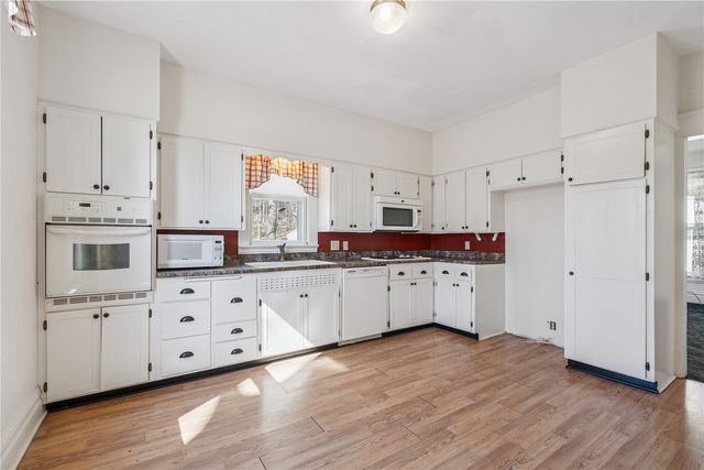 322 W College Blvd, Mt Vernon, IA 52314