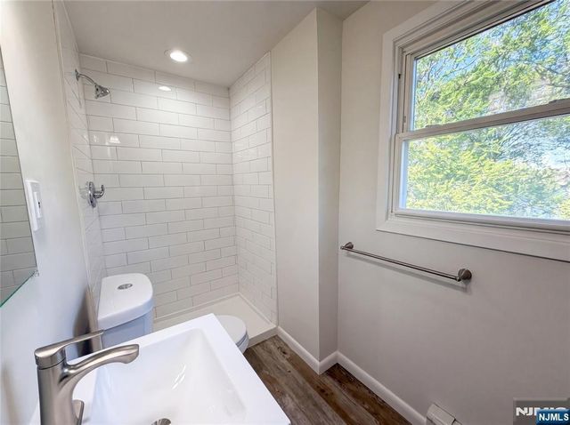 616 River Road, Teaneck, NJ 07666