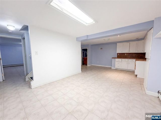 616 River Road, Teaneck, NJ 07666