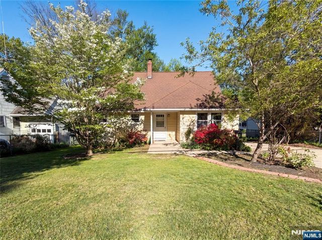 616 River Road, Teaneck, NJ 07666