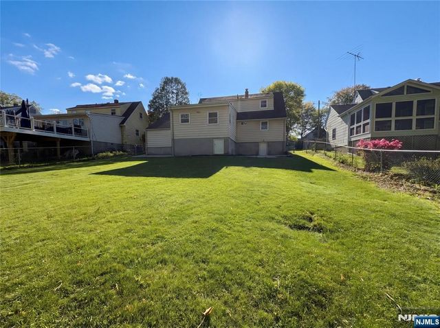616 River Road, Teaneck, NJ 07666