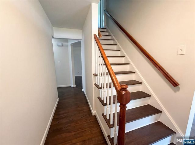 616 River Road, Teaneck, NJ 07666