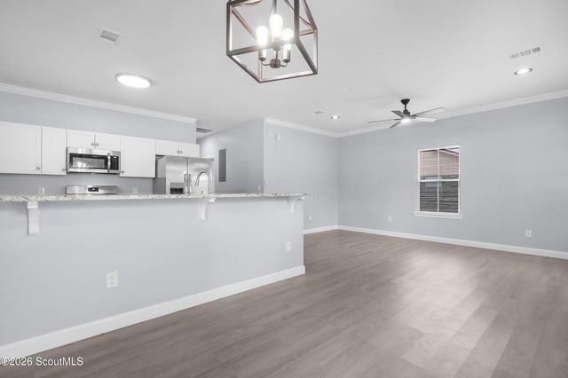 909 E 3rd Street, Darien, GA 31305
