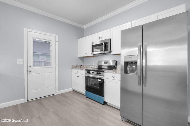 909 E 3rd Street, Darien, GA 31305