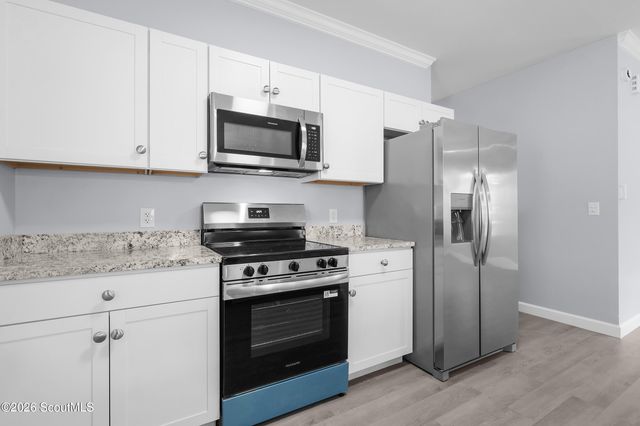 909 E 3rd Street, Darien, GA 31305