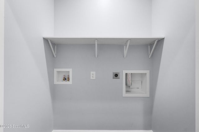 909 E 3rd Street, Darien, GA 31305