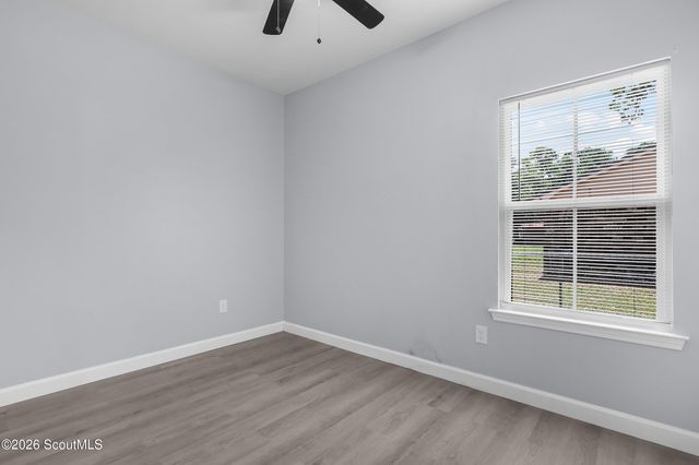 909 E 3rd Street, Darien, GA 31305