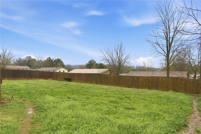 164 Parson Street, Huntsville, AR 72740