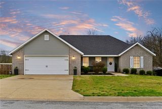 164 Parson Street, Huntsville, AR 72740