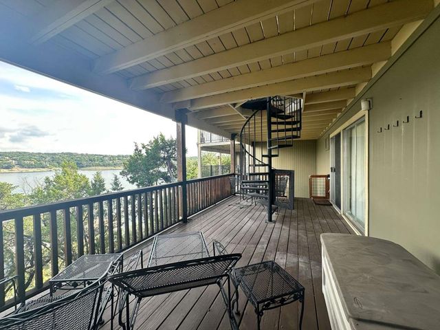 18243 Lakepoint CV, Lago Vista, TX 78645