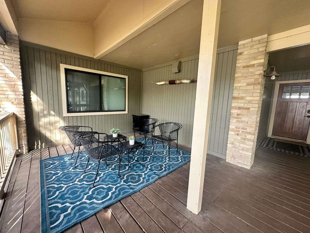 18243 Lakepoint CV, Lago Vista, TX 78645