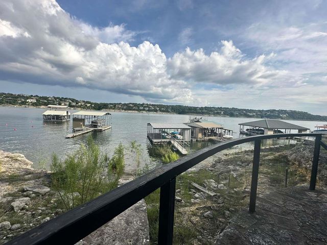 18243 Lakepoint CV, Lago Vista, TX 78645