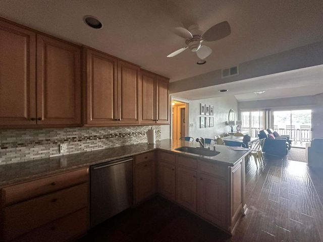 18243 Lakepoint CV, Lago Vista, TX 78645