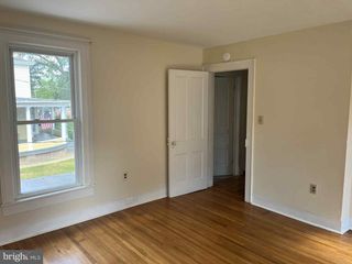 106 N MAIN ST, Edinburg, VA 22824