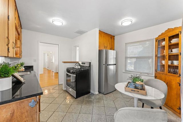 4540 Volatire St, San Diego, CA 92107