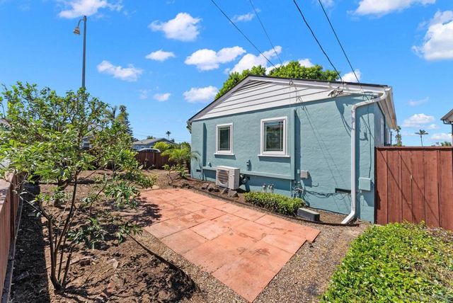 4540 Volatire St, San Diego, CA 92107