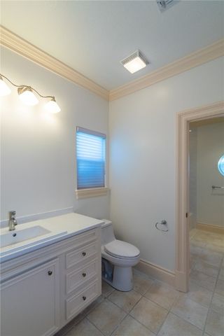 1921 Caroline Ave, Alice, TX 78332